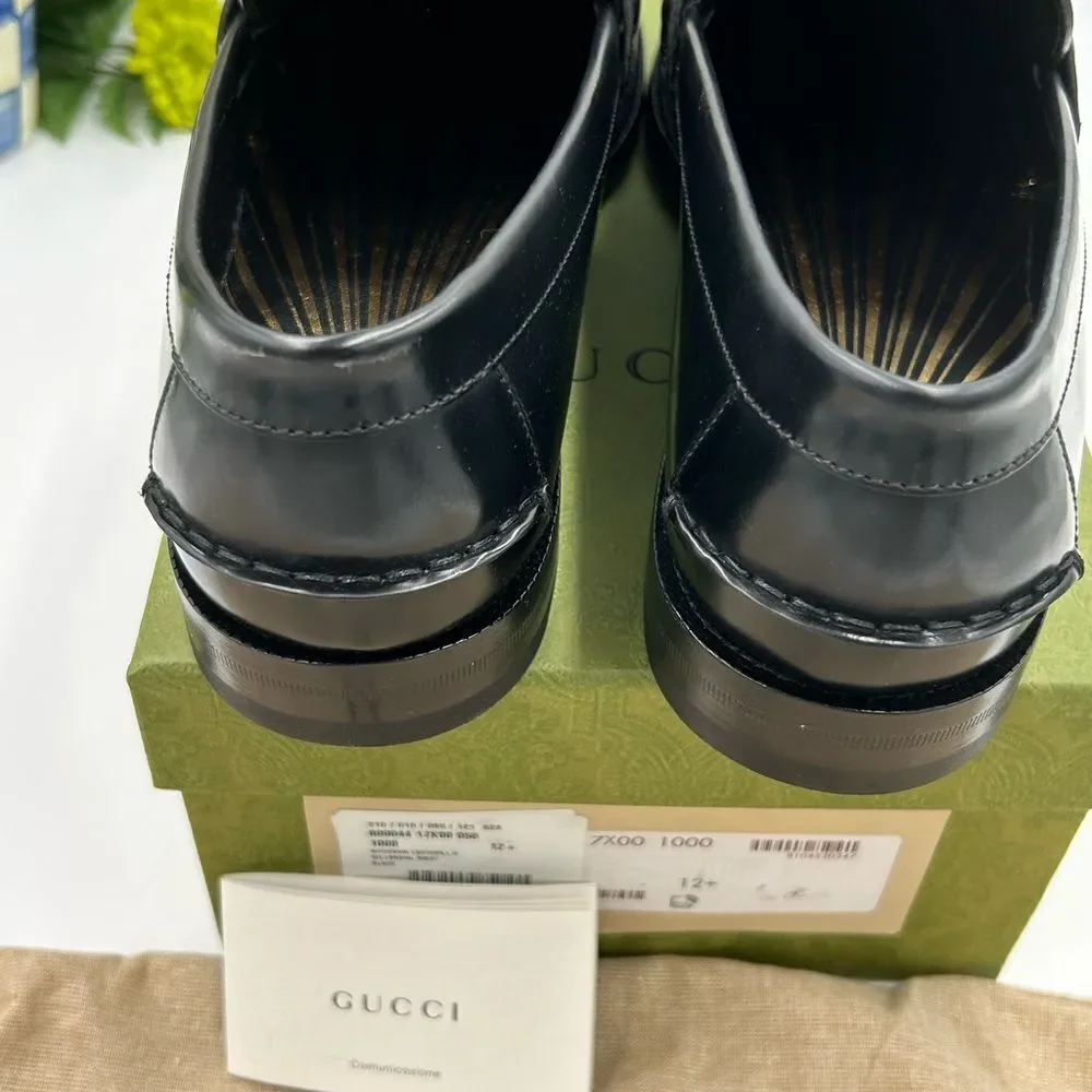 Men's Gucci gold logo embellished leather loafers  size 12.5 made in Italy